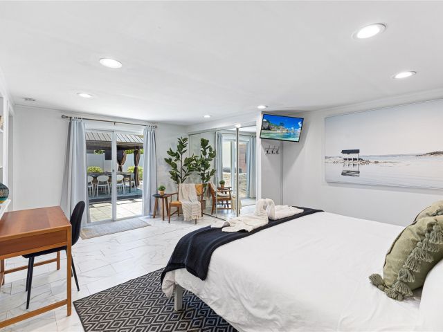 Home for sale at 14 NE 29th St - photo 6137489