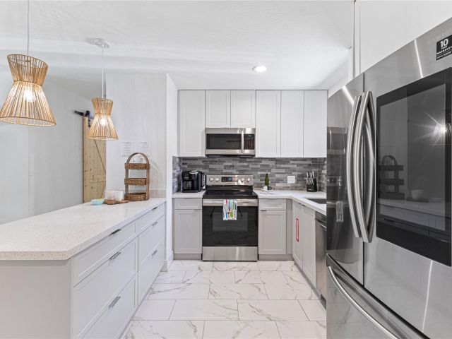 Home for sale at 14 NE 29th St - photo 6137491