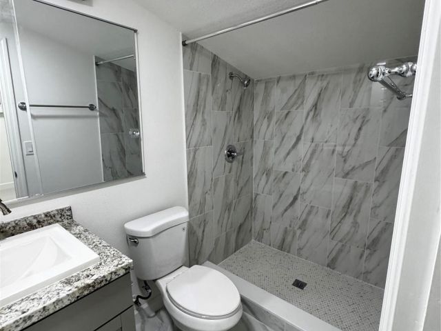 Home for rent at 626 37th St - photo 6135660