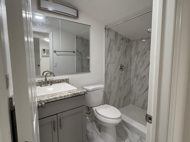 Home for rent at 626 37th St - photo 6135662