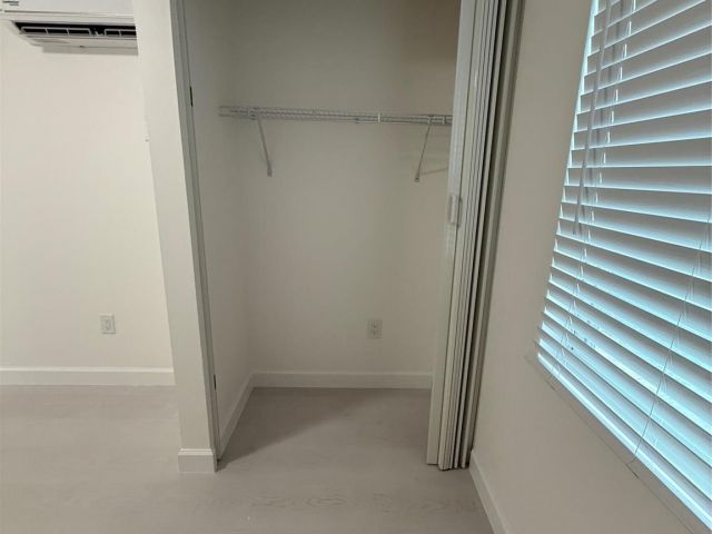 Home for rent at 626 37th St - photo 6135665