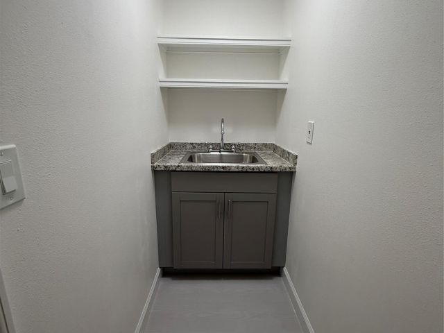 Home for rent at 626 37th St - photo 6135667