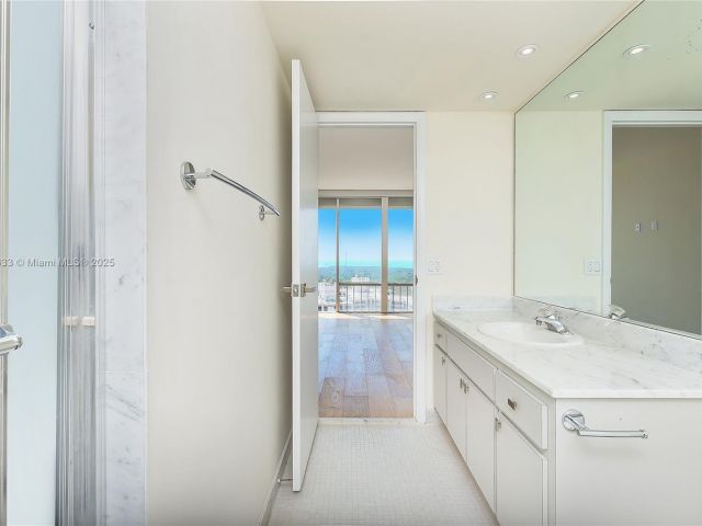 Apartment for rent  Unit #22A - photo 6120852