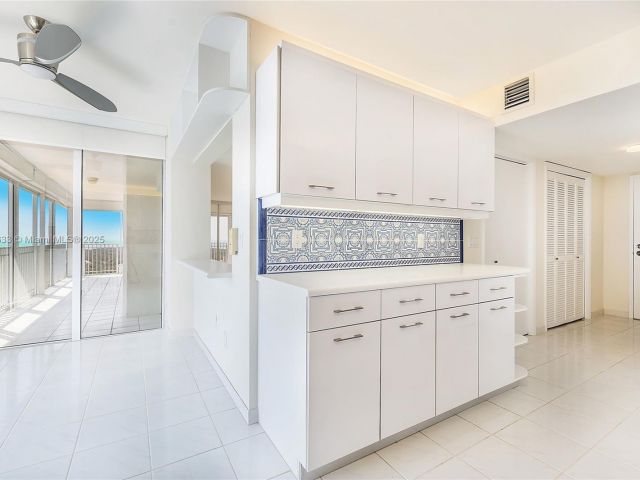 Apartment for rent  Unit #22A - photo 6120864