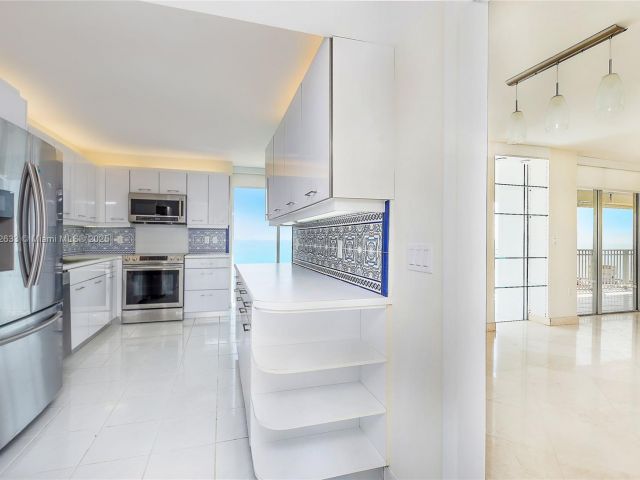 Apartment for rent  Unit #22A - photo 6120865