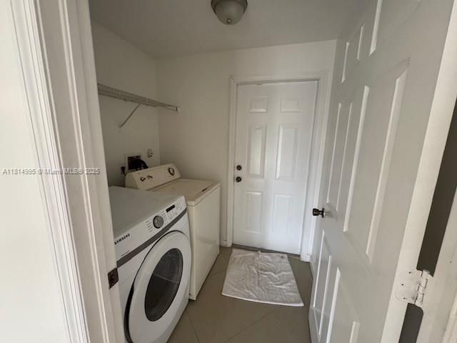 Home for sale at 1720 NE 35th Ave - photo 6113424