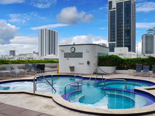 Apartment for rent  Unit #A-3646 - photo 6121167