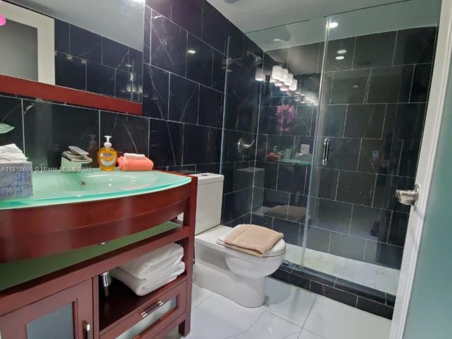 Apartment for rent  Unit #A-3646 - photo 6121170