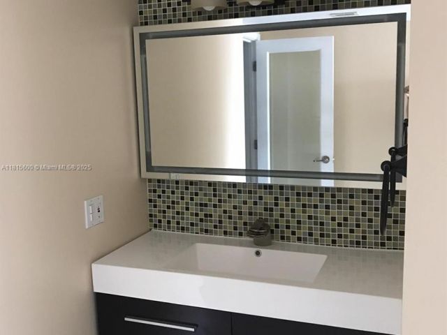 Apartment for rent  Unit #A-3646 - photo 6121172