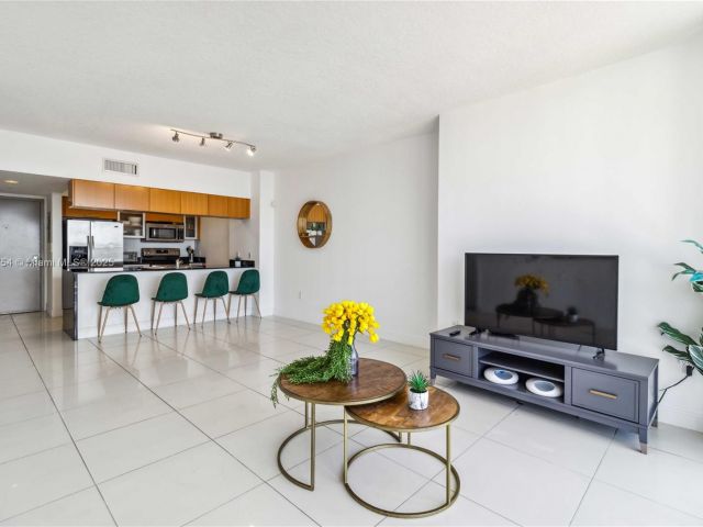 Apartment for sale  Unit #4604 - photo 6124161