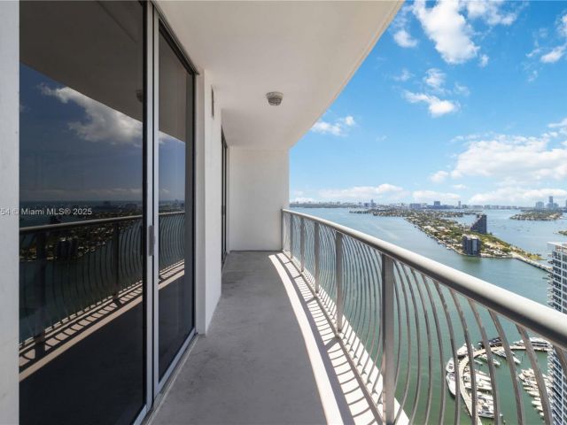 Apartment for sale  Unit #4604 - photo 6124164