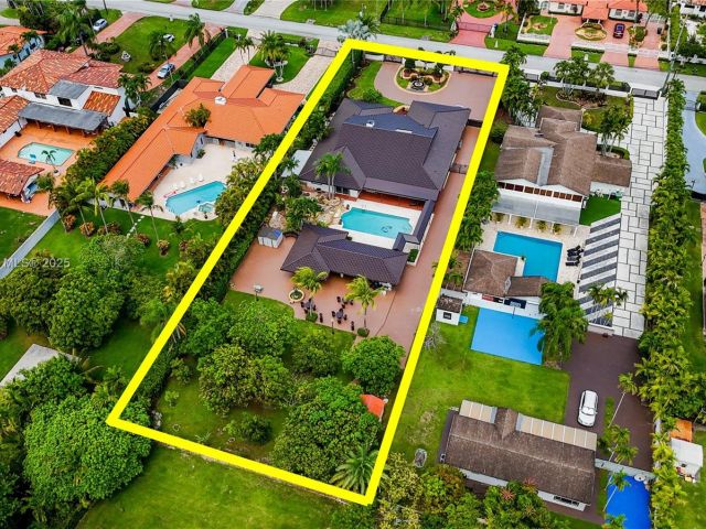 Home for sale at 2840 SW 128th Ave - photo 6152503