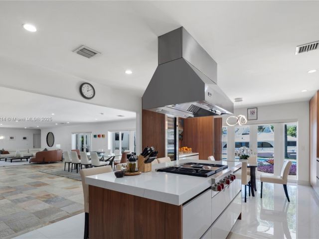 Home for sale at 435 Marquesa Dr - photo 6119296