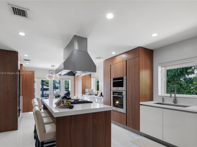 Home for sale at 435 Marquesa Dr - photo 6119298