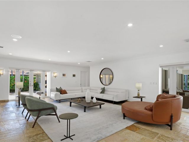 Home for sale at 435 Marquesa Dr - photo 6119303