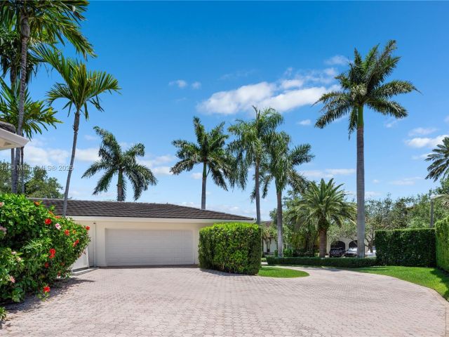 Home for sale at 435 Marquesa Dr - photo 6119305