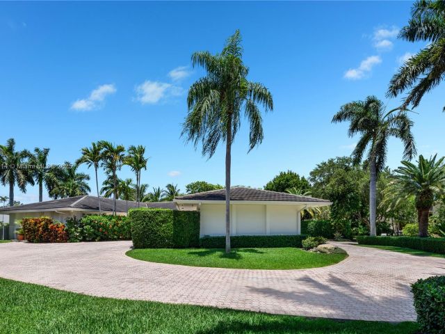 Home for sale at 435 Marquesa Dr - photo 6119306