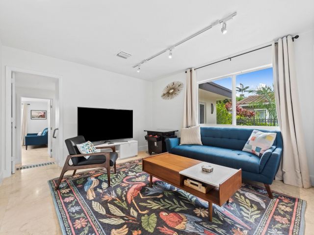 Home for rent at 735 Tyler St - photo 6143563