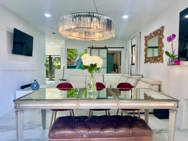 Home for rent at 8280 NE 1st Pl - photo 6132818