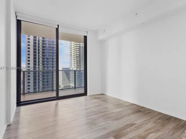 3-bedroom condo for sale in Miami - 801 S Miami Ave 2201 - MondialRealty