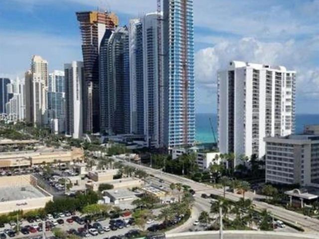 Apartment for sale  Unit #1802 - photo 6121138