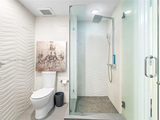 Apartment for sale  Unit #2208 - photo 6121336