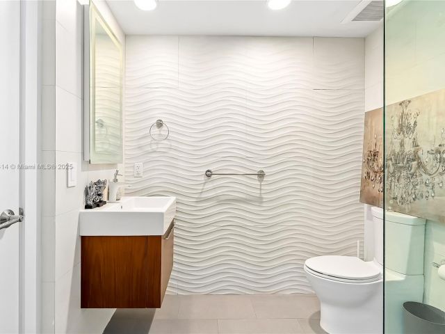 Apartment for sale  Unit #2208 - photo 6121337