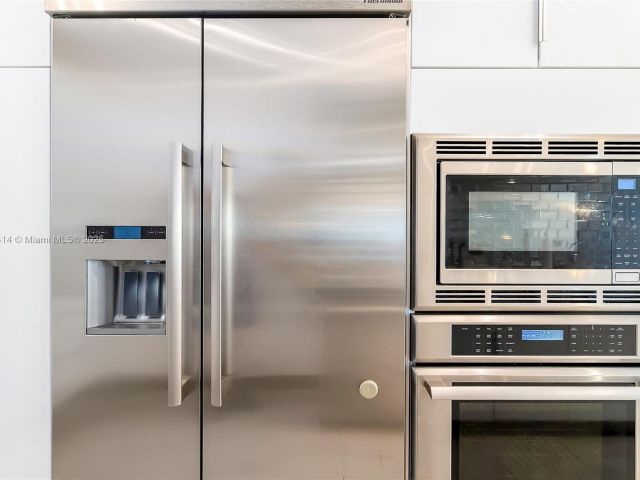 Apartment for sale  Unit #2208 - photo 6121340