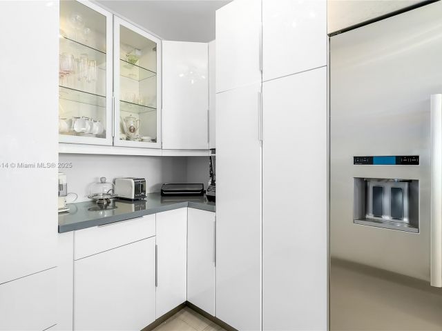 Apartment for sale  Unit #2208 - photo 6121342