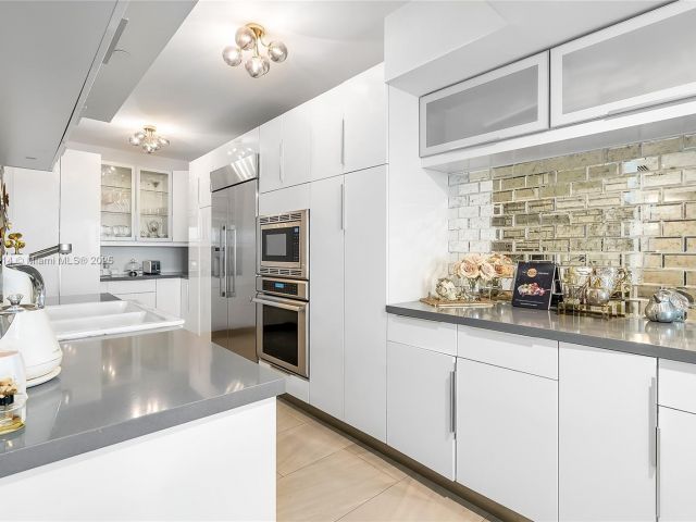 Apartment for sale  Unit #2208 - photo 6121344