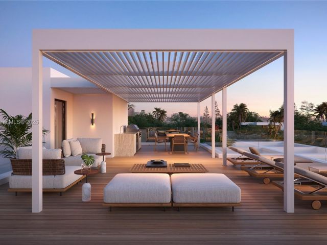 Home for sale at 7725 NE 8th Ave - photo 6148306