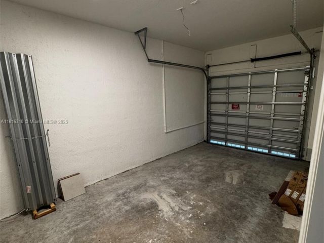 Home for rent at 112 SW 184 WAY 112 - photo 6147691