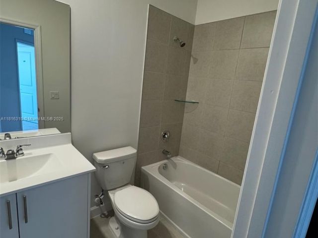 Home for rent at 112 SW 184 WAY 112 - photo 6147696