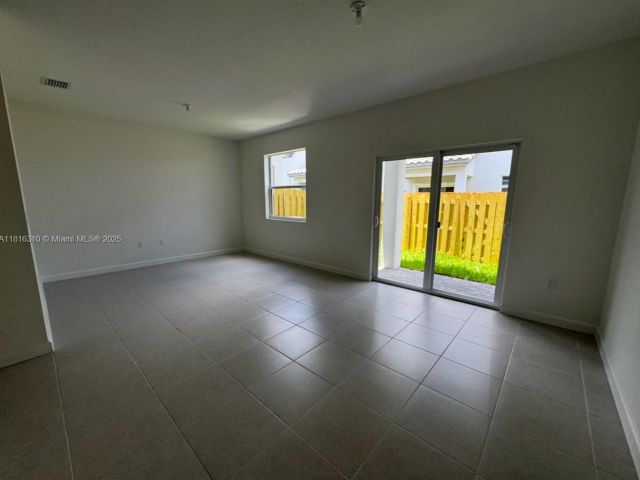 Home for rent at 112 SW 184 WAY 112 - photo 6147702