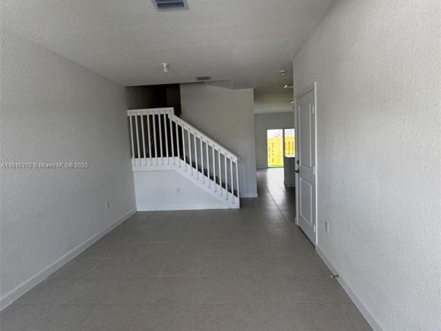 Home for rent at 112 SW 184 WAY 112 - photo 6147707