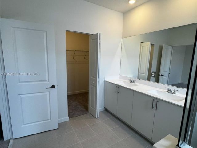 Home for rent at 140 SW 184 WAY 140 - photo 6147658