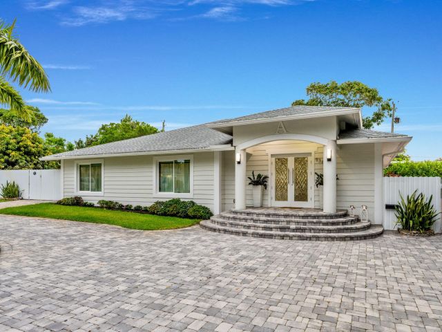 Home for sale at 936 Upland Road - photo 6127819