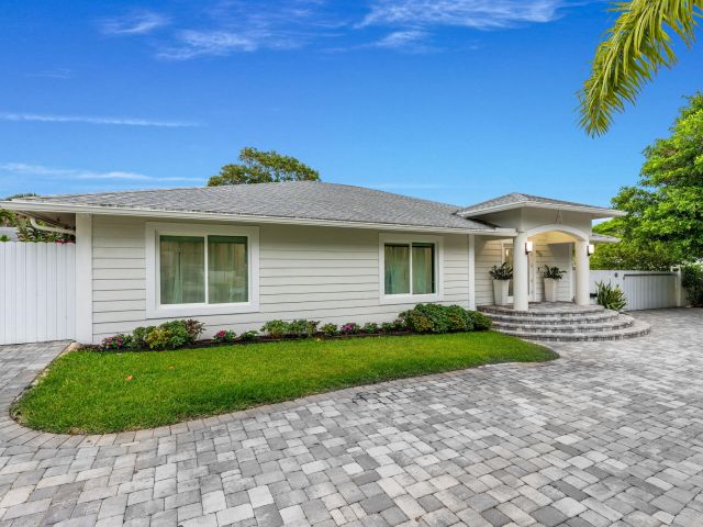 Home for sale at 936 Upland Road - photo 6187263