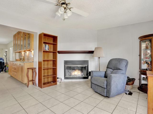 Home for sale at 217 SW 9th Ct - photo 6131885