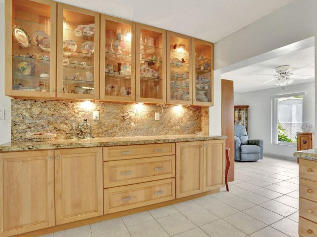 Home for sale at 217 SW 9th Ct - photo 6131886