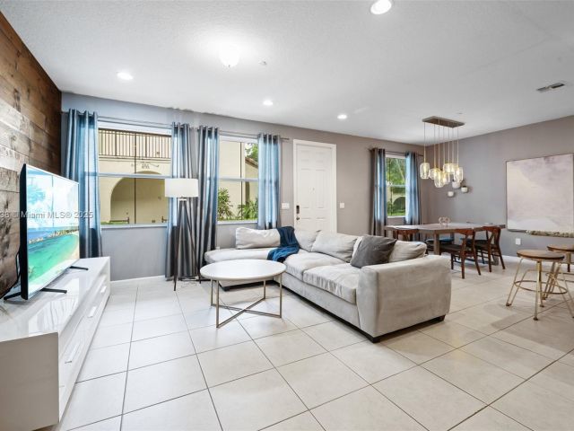 Home for sale at 4164 Cascada Cir - photo 6122903