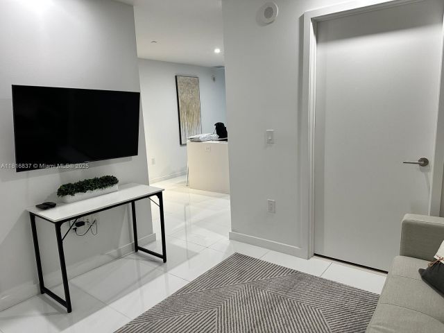 Apartment for rent  Unit #1108 - photo 6168451