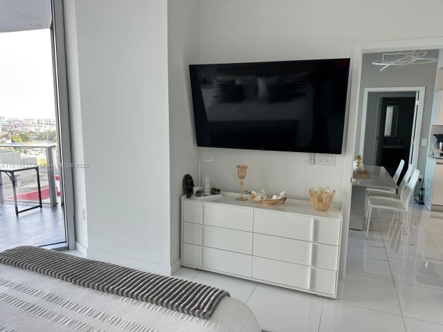 Apartment for rent  Unit #1108 - photo 6168453