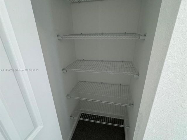 Home for rent at 724 SE 13th St Cir . - photo 6124628