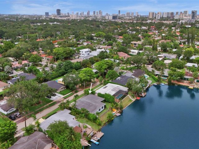 Home for sale at 2050 NE 196th Ter - photo 6178137