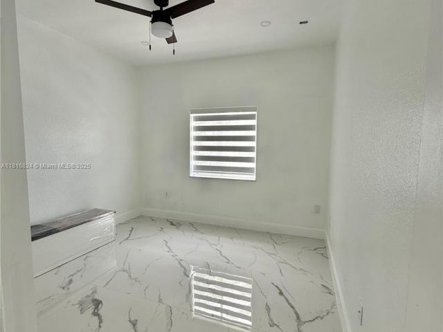 Home for rent at 1407 SE 6th St 1 - photo 6124011