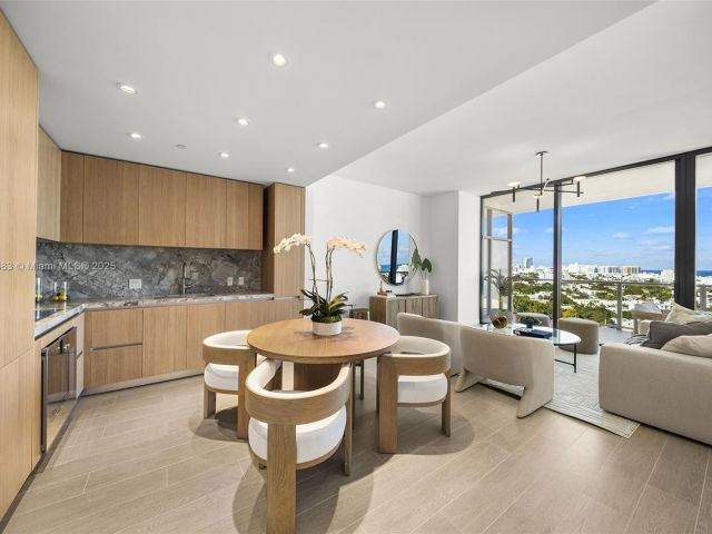 Apartment for rent  Unit #1808 - photo 6125248