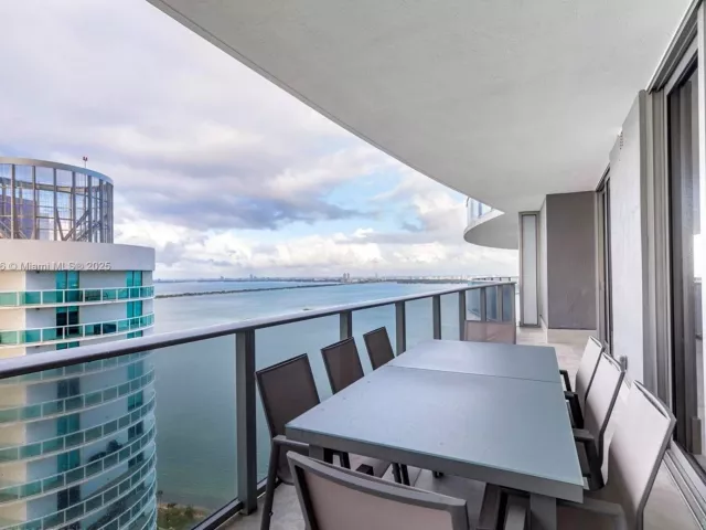 Apartment for sale  Unit #3911 - photo 6148629