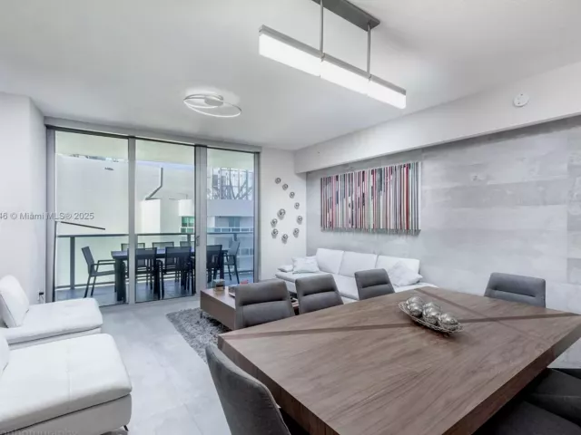 Apartment for sale  Unit #3911 - photo 6148630