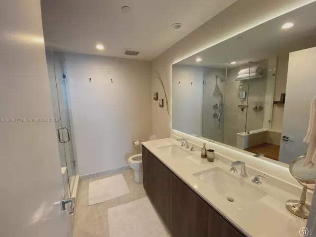 Apartment for sale  Unit #3911 - photo 6148615